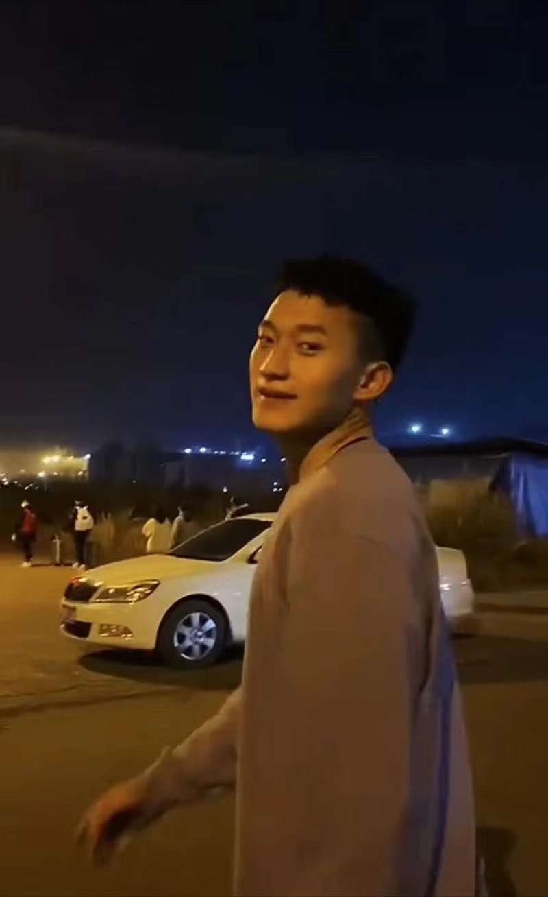 光头小老三