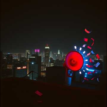 逆着风把日子点燃