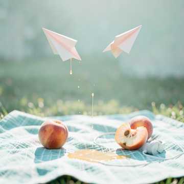 Juice Drip Fingertips