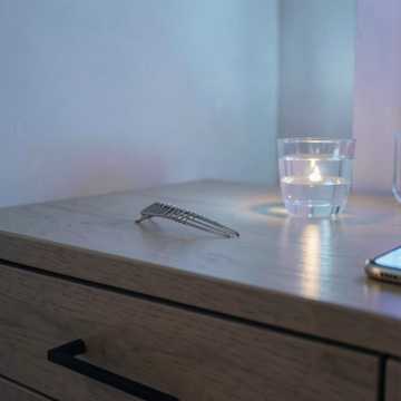 发夹还躺在老位置