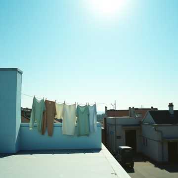 晾衣绳上的下午