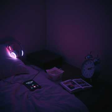 《深夜的拾光》