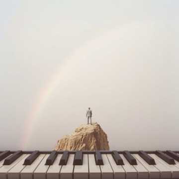 脊背上搁浅的彩虹