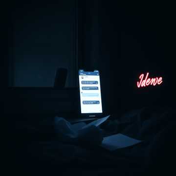 已读不回是成年人的晚安