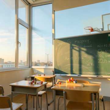 时光酿成蝉鸣信